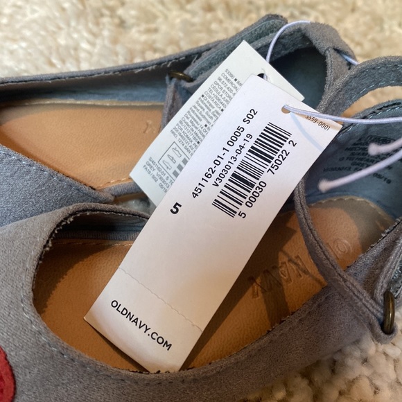 Old Navy | Suede Heart Flats with Ankle Strap - Picture 7 of 7